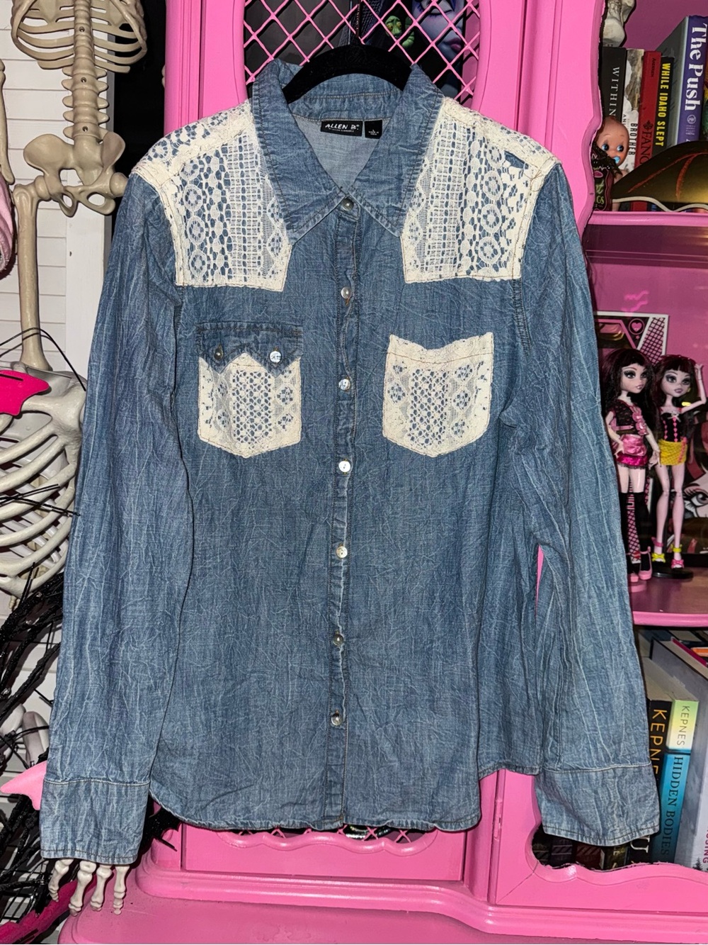 Allen B Denim and Crochet Button Down Shirt size Large